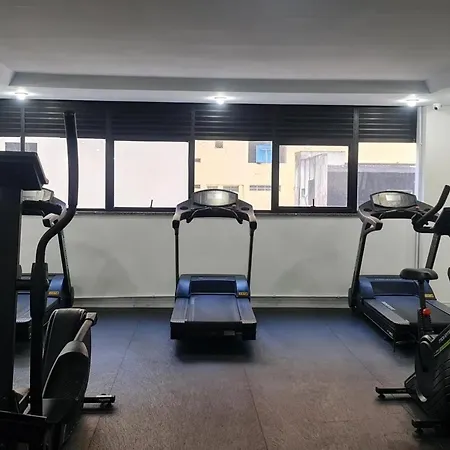 Apto Aconchegante: Beachfront Comfort with BBQ & Daily Cleaning Guaruja Exterior photo
