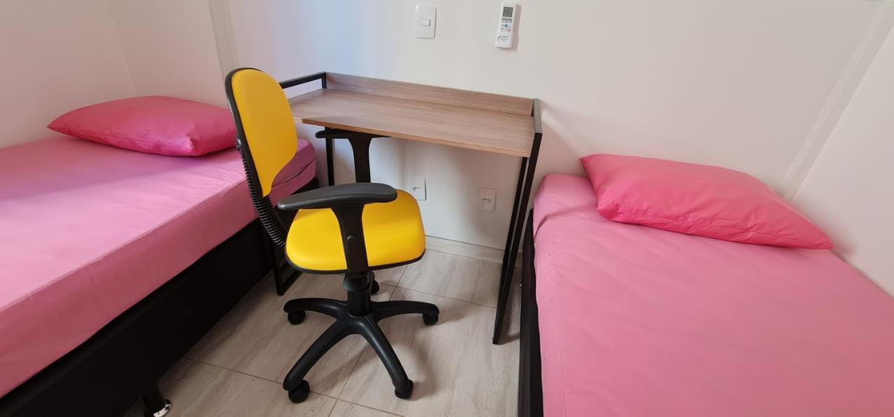 Apto Aconchegante: Beachfront Comfort With Bbq & Daily Cleaning Apartment